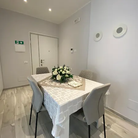 Casa Letizia Centro Daire *